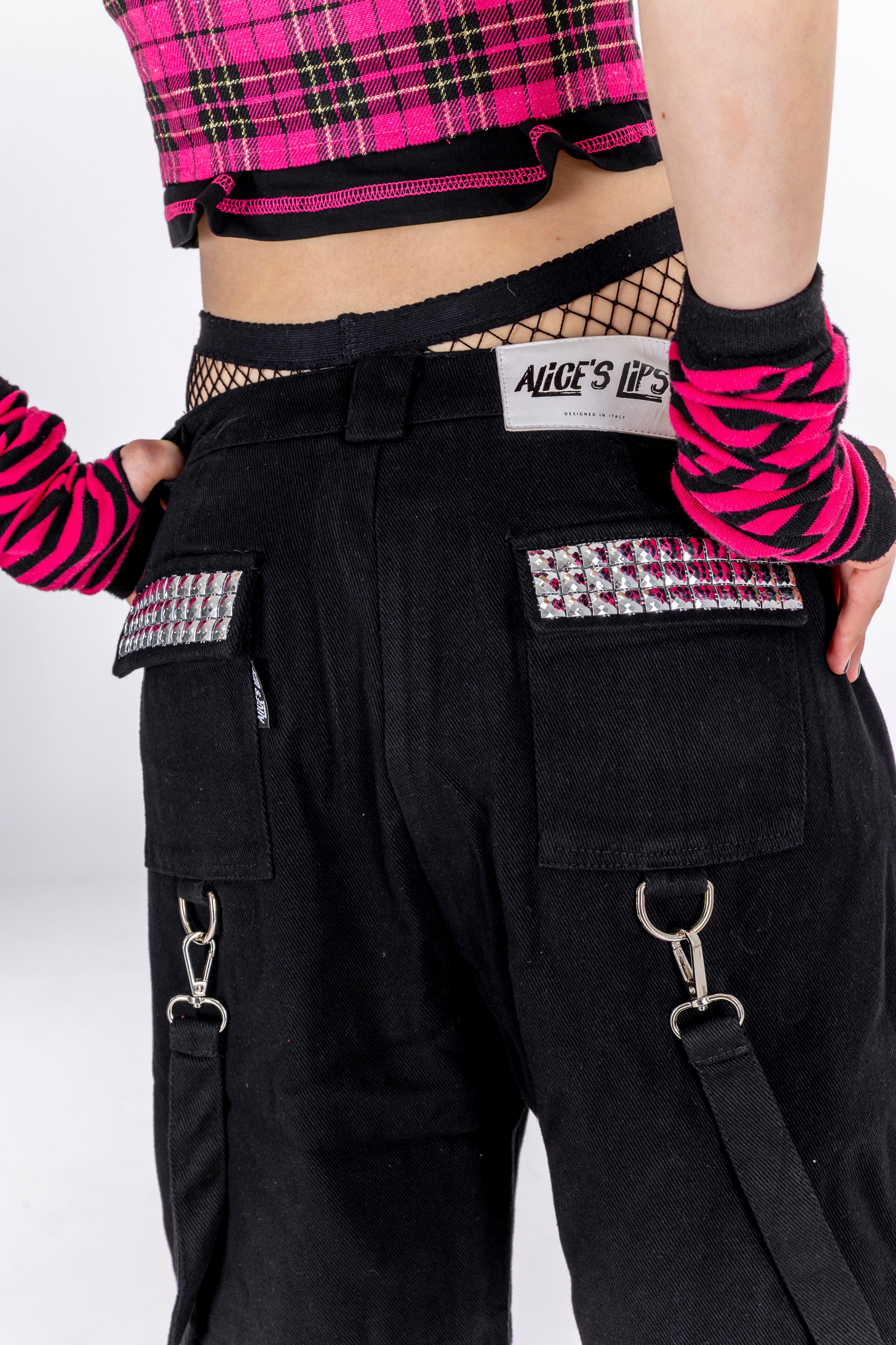 Girlfriend Black Denim Jorts