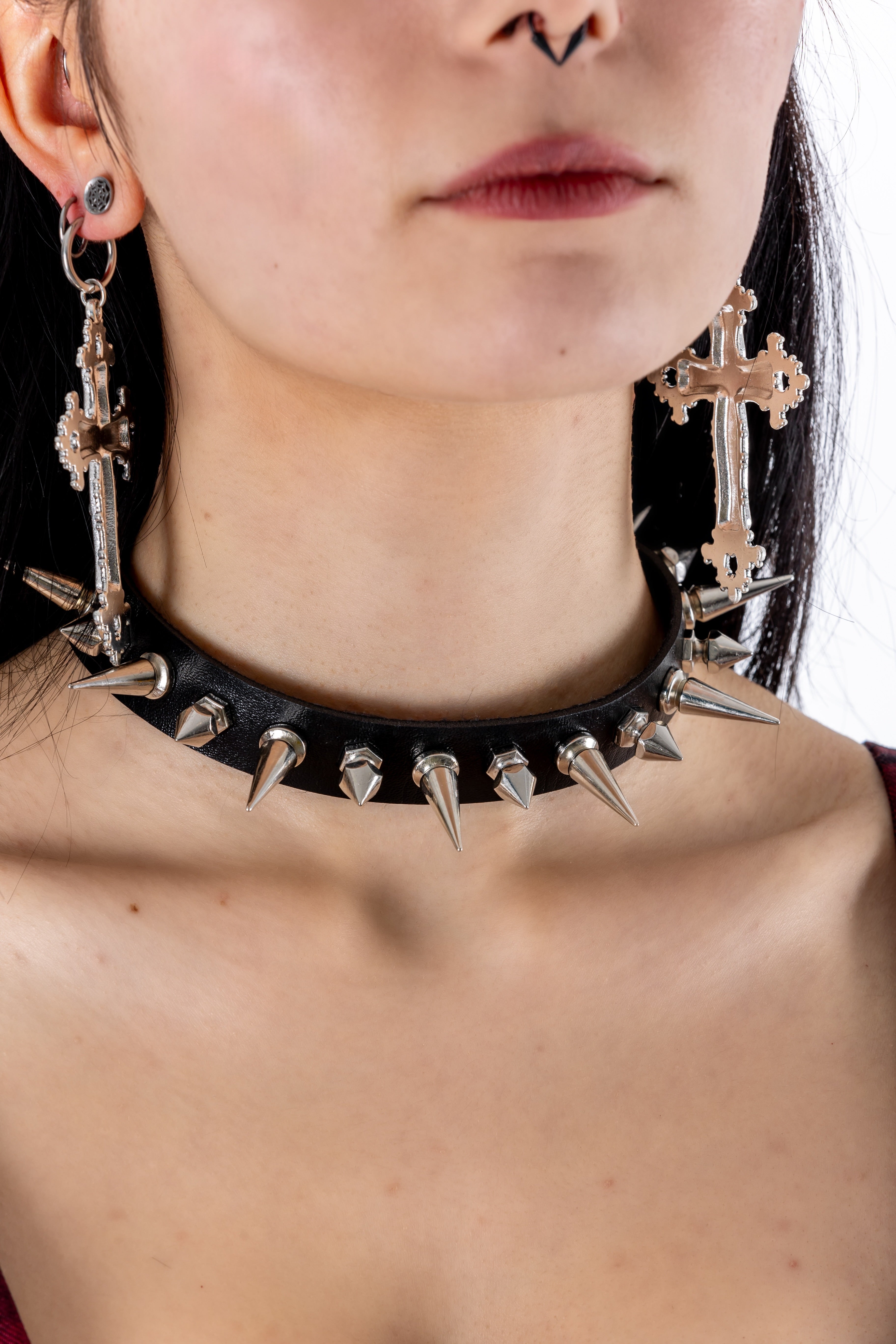 Don’t come closer chocker