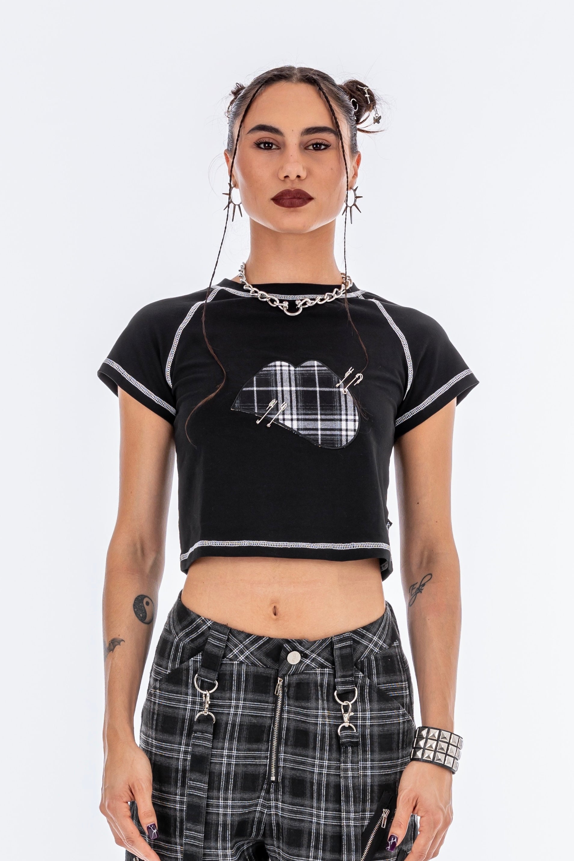 Pierce Lips Tee