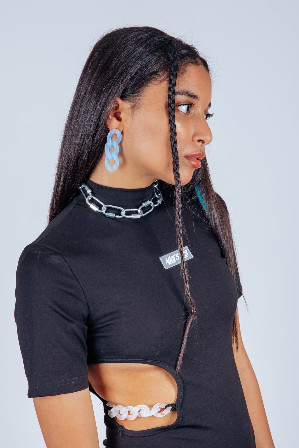 SOFT BLUE MATT CHAIN EARRINGS